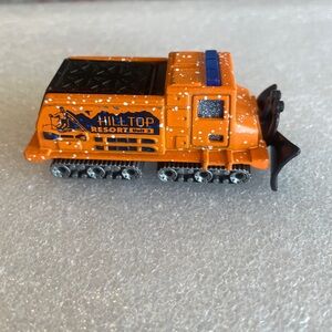 1998 Matchbox Snow Groomer Wilderness Adventure Orange  preowned